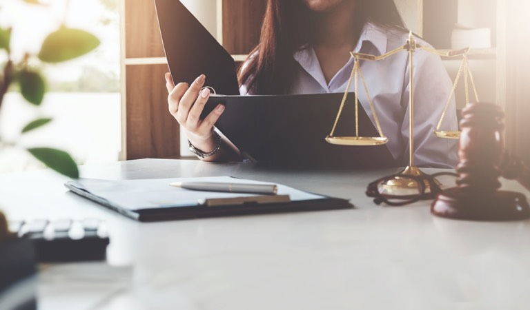 7 Reasons to Contact a Personal Injury Lawyer After an Accident - image 6